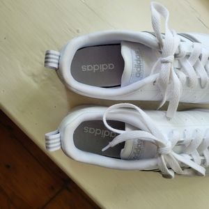 NEW Adidas Tennis Shoes